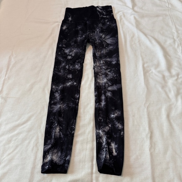 Free People Movement XS / Small Good Karma Tie Dye Leggings - Picture 3 of 10
